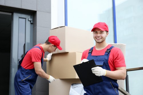 Removal services in Richmond for a smooth household move