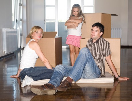Student accommodation move with boxes and luggage in Richmond